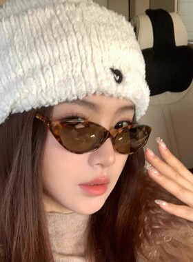 韩版猫眼茶色玳瑁色老钱风三角形墨镜女款潮方圆脸显脸小太阳眼镜