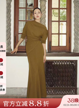 VIKTORIACHAN 25AW秋冬新品 设计感下摆不规则上衣垂感长裙套装