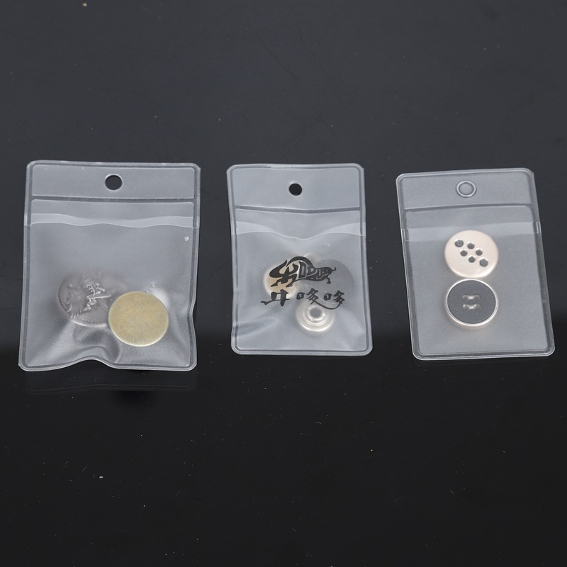 透明磨砂商标塑料打孔纽扣小袋子