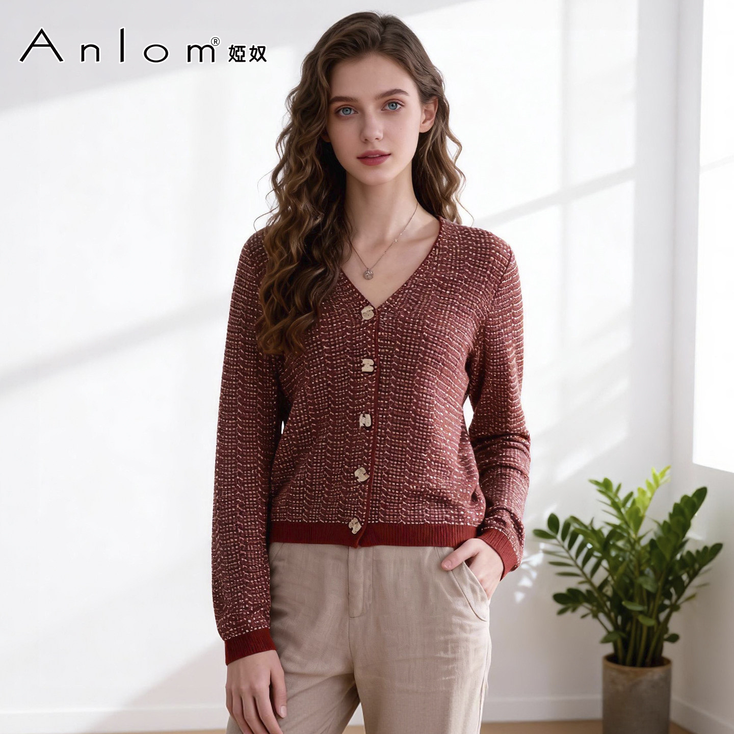 Anlom/娅奴早秋新款修身格子花圆领收腰时尚针织衫套头打底衫女
