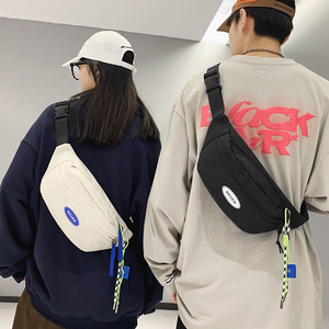 斜挎包男士简约百搭单肩小挎包日系胸包男生休闲胸前背包运动腰包