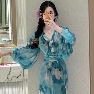 飘逸温柔神明少女喇叭袖雪纺碎花连衣裙收腰V领显白长裙