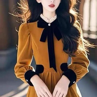 加绒加厚超好看黄色丝绒连衣裙女春秋冬季礼服法式修身打底长裙子