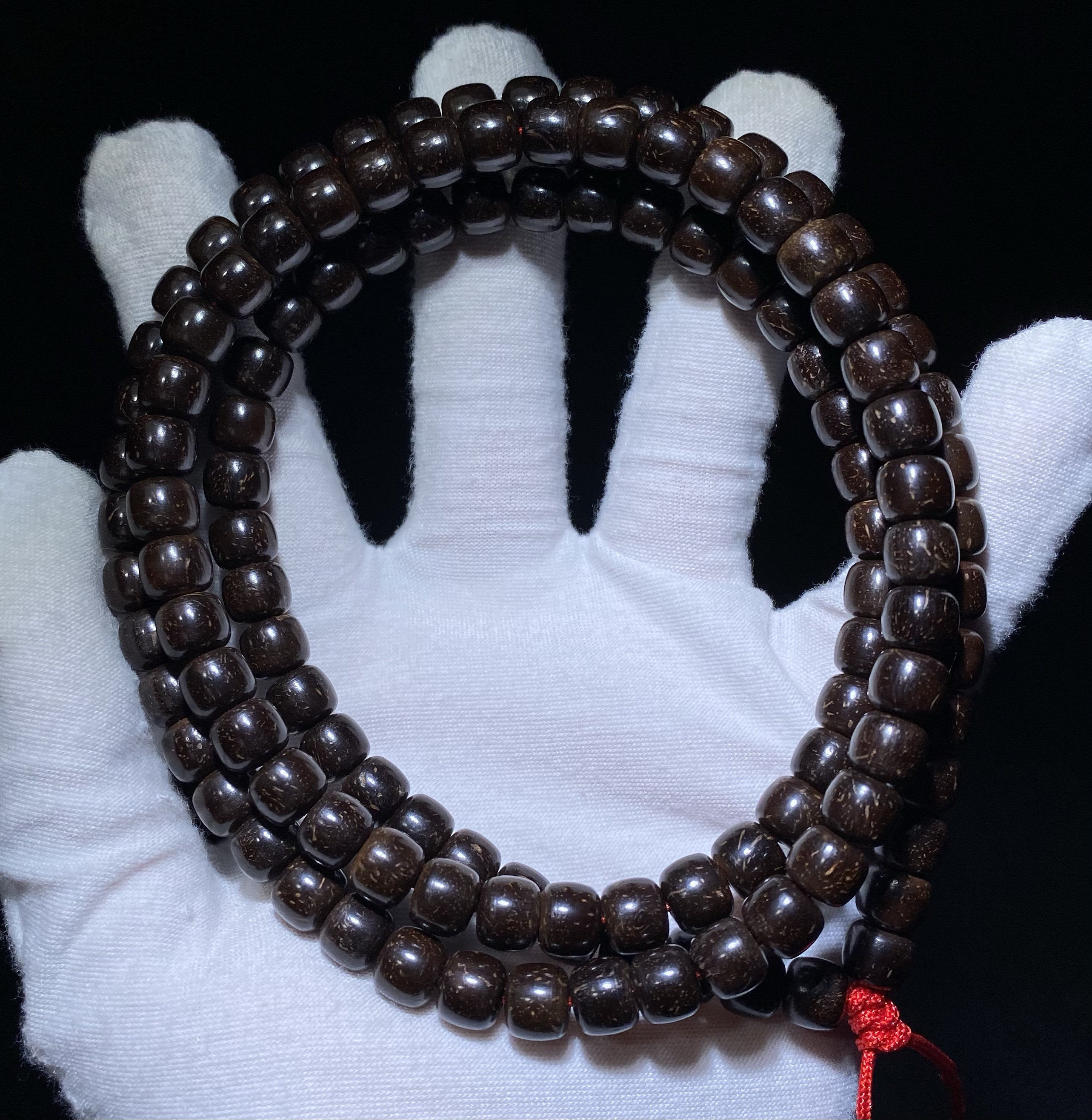 手工男女士桶珠精挑椰壳单圈椰蒂佛珠黑金原色手串