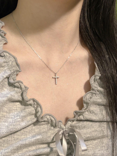 日本原宿风十字架项链女挚爱银色星光镶钻锁骨链不掉色气质高级潮