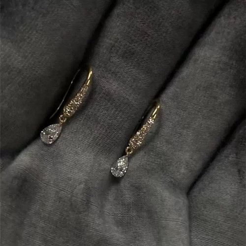 超闪！自制一克拉裸钻锆石包金精致短耳线耳钉无耳洞耳夹高级质感