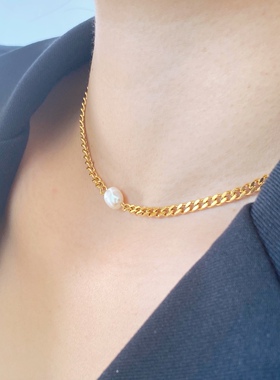 新款镀金巴洛克珍珠项链高级气质复古基础百搭简洁大气欧美锁骨链