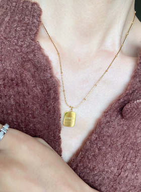 法国小浪漫小金牌项链气质大方