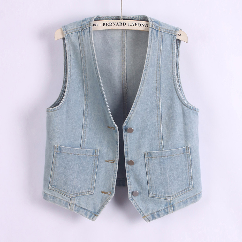 牛仔马甲女2026新款v领浅蓝复古无袖小背心短款上衣春秋显瘦外搭