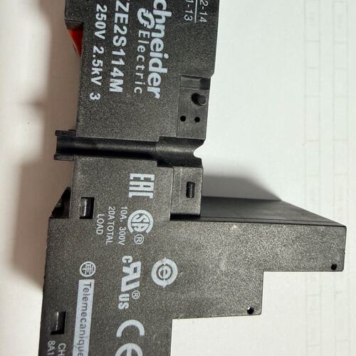 议价继电器底座RXZE2S114MRXZE2S108MRXZE2M114