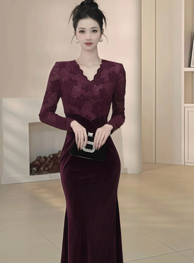 21969 法式气质晚会高端丝绒连衣裙长袖V领女人味收腰显瘦鱼尾裙