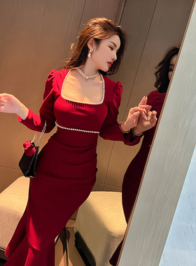 红色连衣裙珍珠长袖中裙女2024新款新娘订婚敬酒服鱼尾包臀礼服裙
