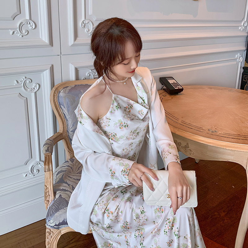 2024夏季西装两件套吊带裙子女秋季连衣裙可外穿御姐气质时尚套装