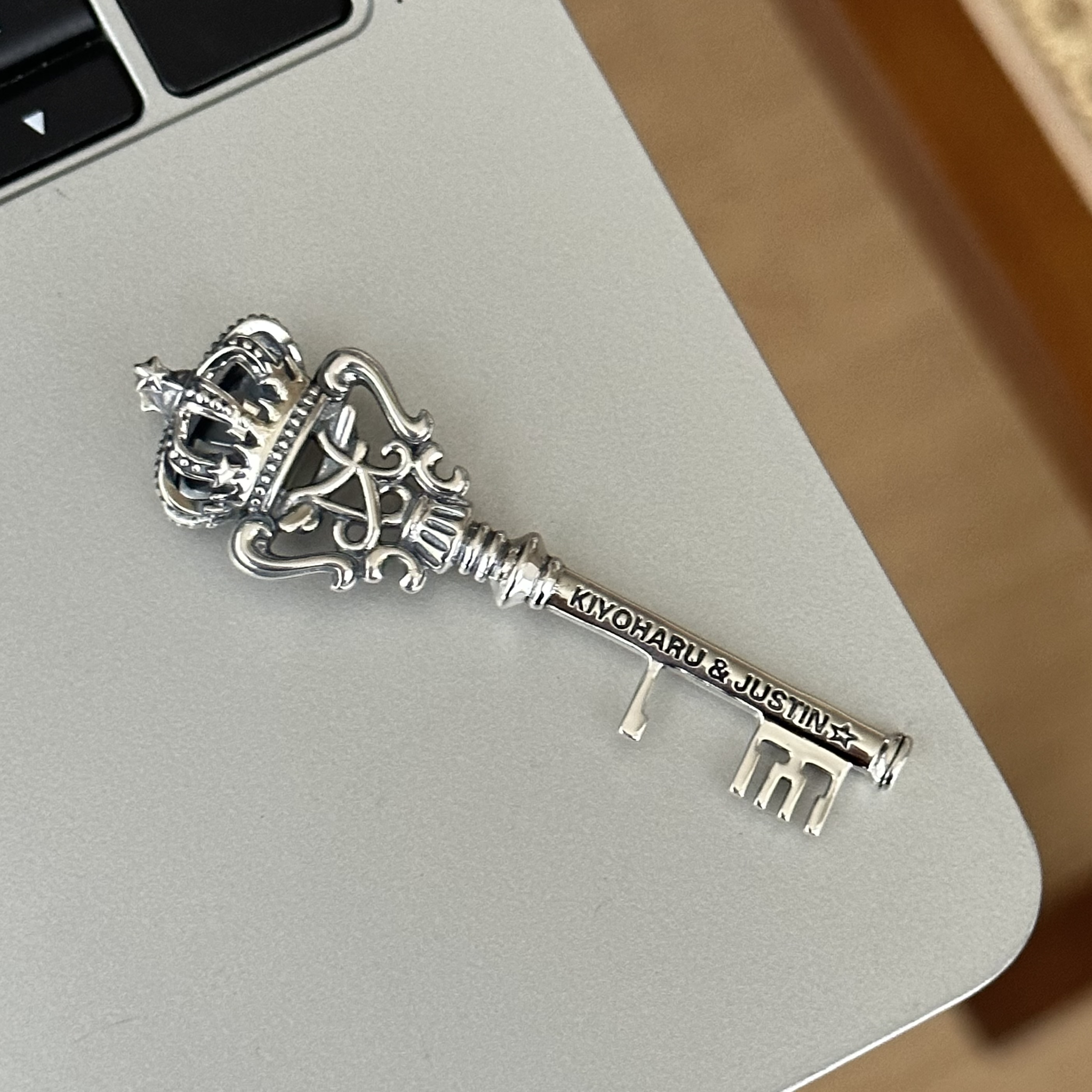 MISSJOJO皇冠英文钥匙银吊坠