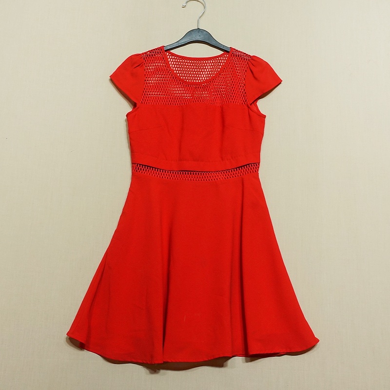 时尚A字纯色拼接收腰气质连衣裙