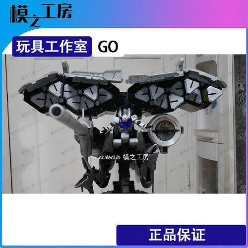 万代完成品涂装高达模型