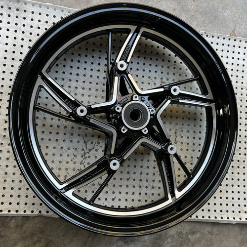 宝马水冷R1250RT 719版前钢圈，前轮毂