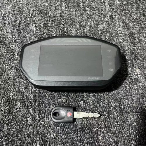 杜卡迪 怪兽1200 仪表总成 公里表