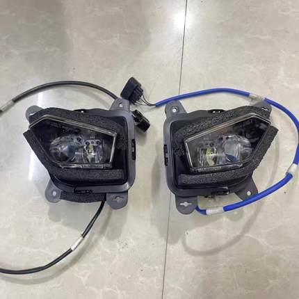 川崎ZX-10R RR 大牛 大灯总成  左右车灯 大灯 价格私聊