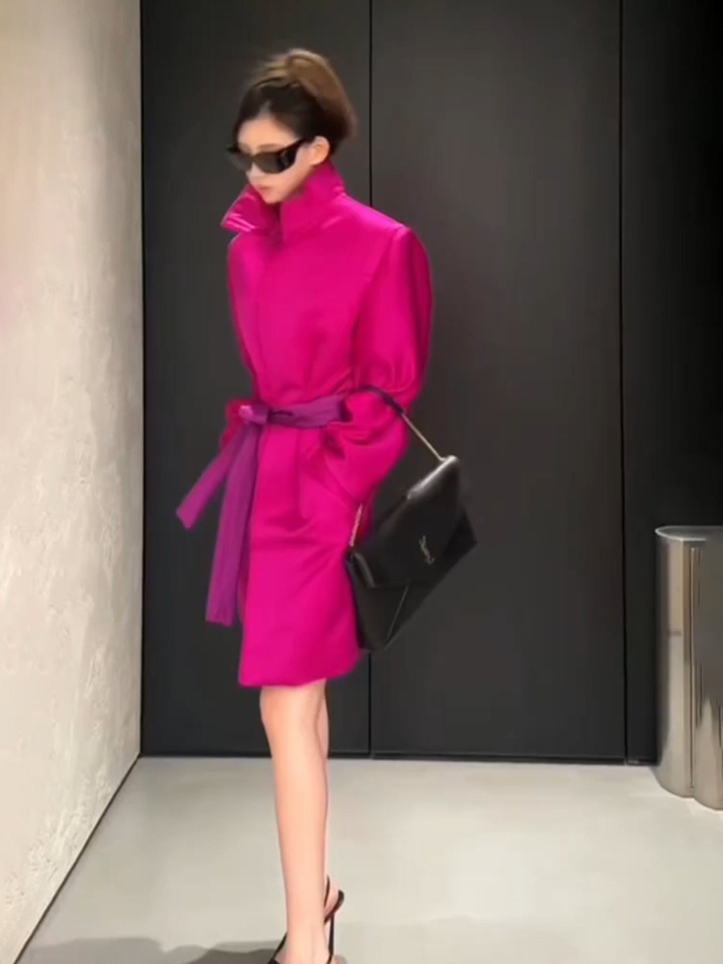 法式独特超好看裙子高端精致气场强大出席重要场合玫红色连衣裙秋