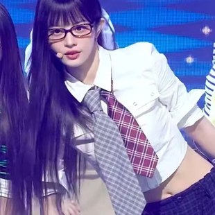 修身 illit朴敏珠minju同款 上衣 女长袖 学院白衬衫 卢惟那A na长短款