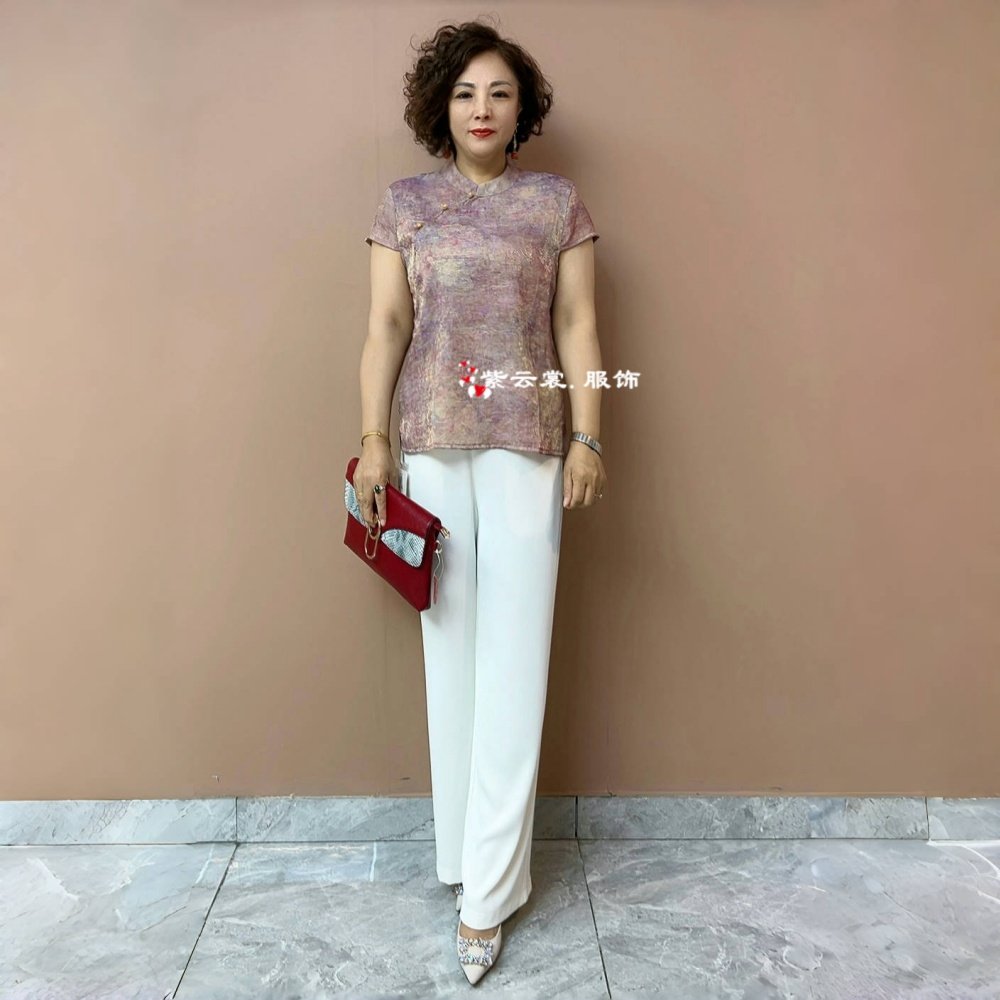阔太太中老年妈妈夏装短袖真丝上衣短旗袍衫宽松遮肉洋气小衫t恤