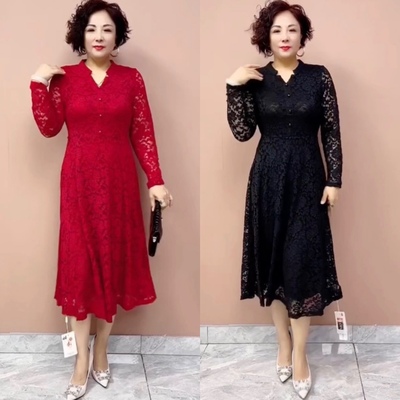 气质高端蕾丝连衣裙妈妈装