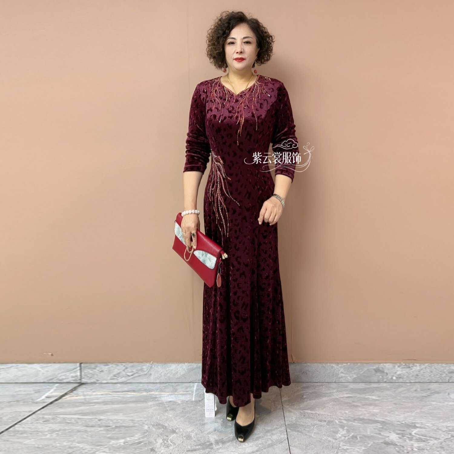 高端气质镶钻绣花连衣裙妈妈装旗袍结婚喜婆婆礼服大码贵夫人长裙