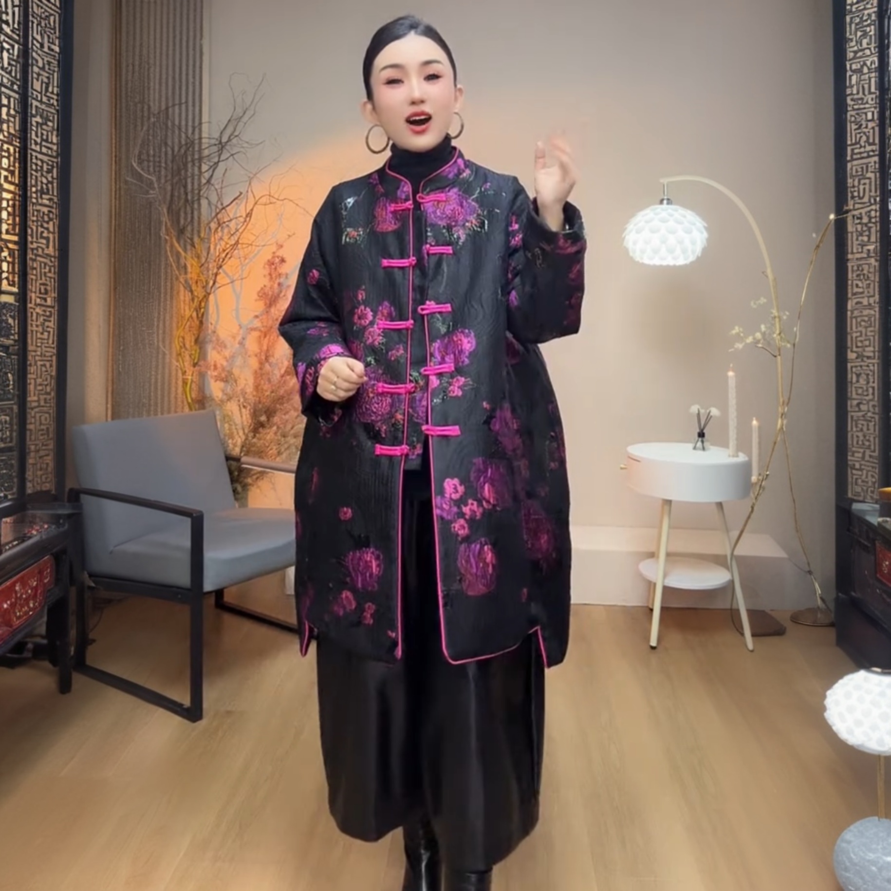 冬季长袖阔太太国风盘扣中长款唐装风衣宽松提花加棉加厚保暖外套