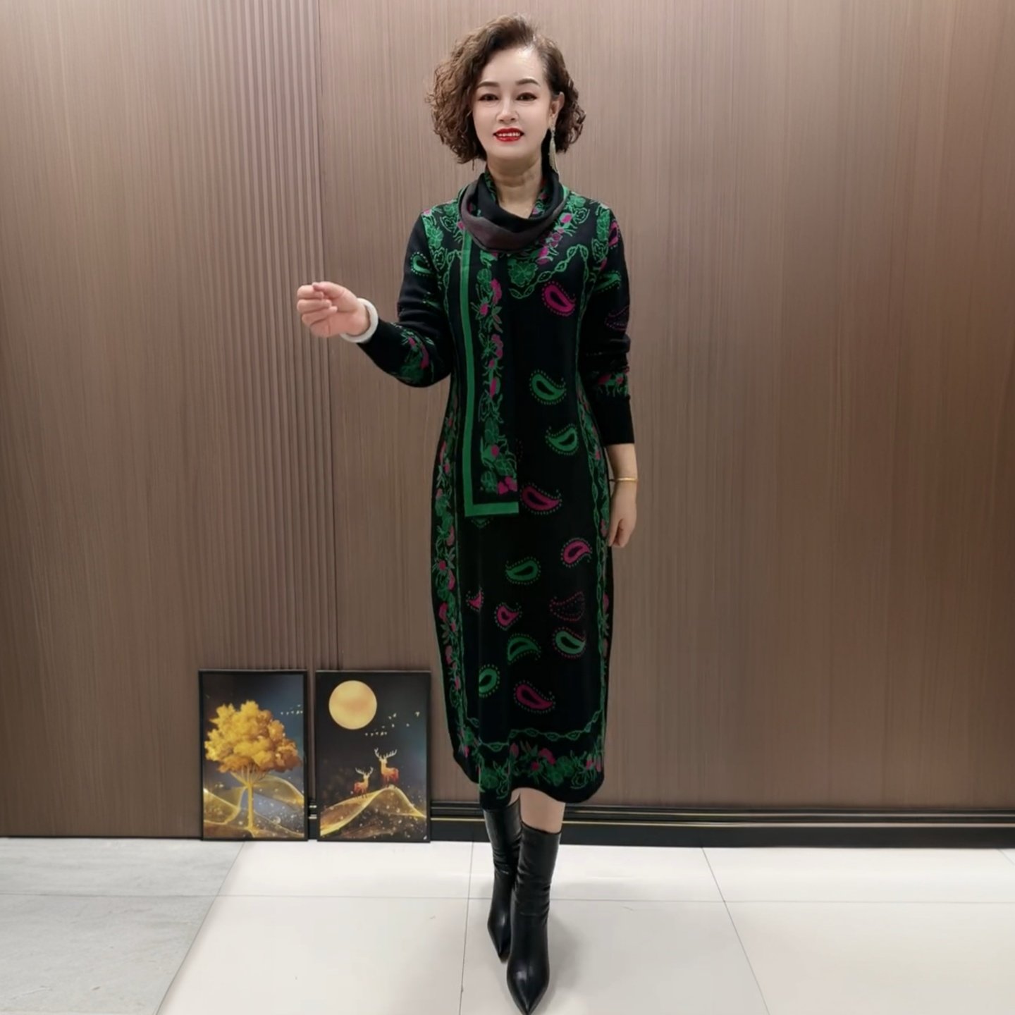 妈妈针织连衣裙秋冬新品气质优雅宽松大牌花色显瘦套头大码毛衣裙