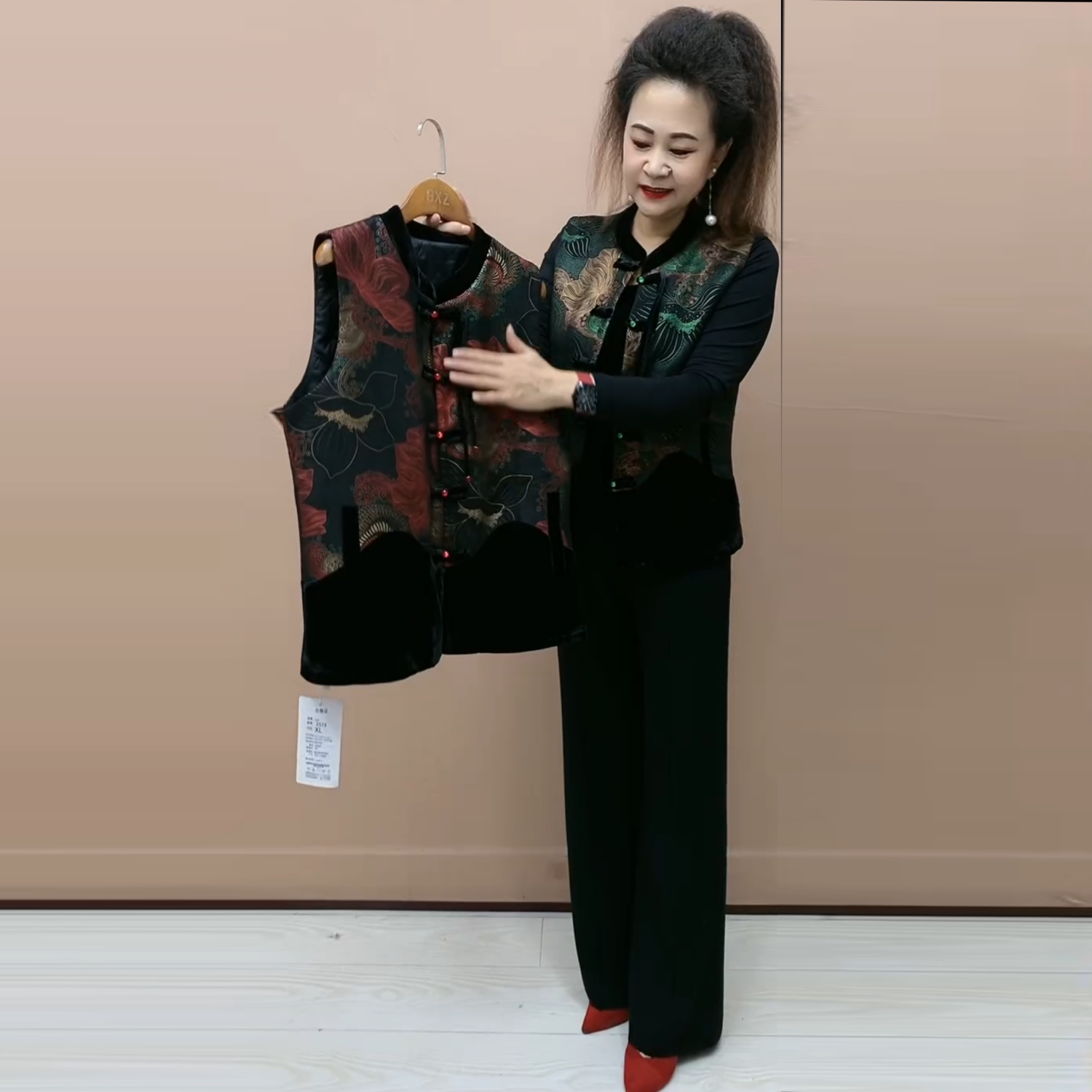 冬季夹棉加厚保暖中年妈妈国风洋气丝绒马夹时尚宽松大码马甲坎肩
