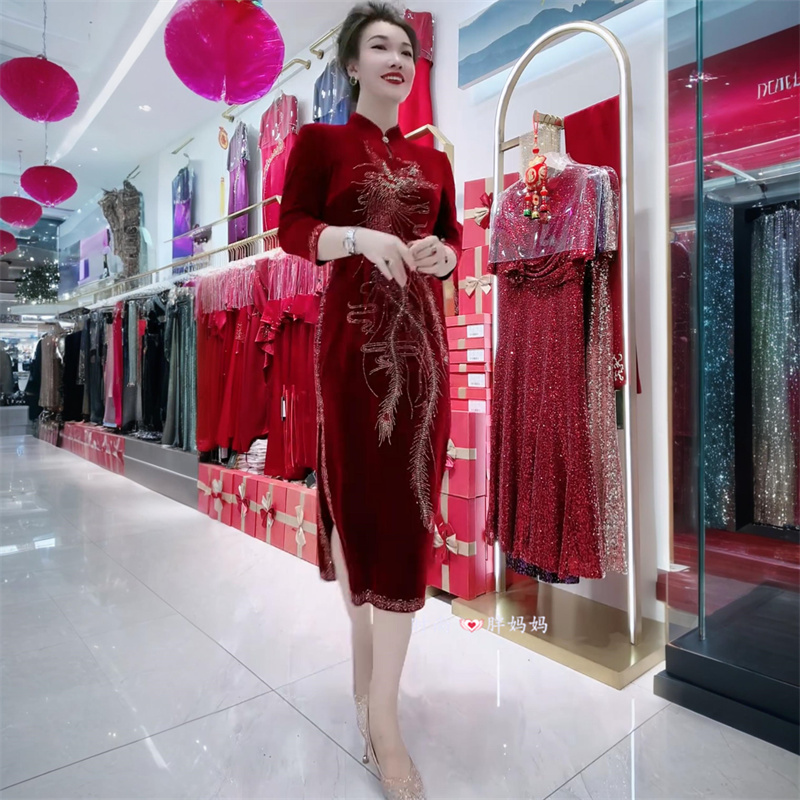 喜婆婆婚宴中年妈妈装丝绒连衣裙大码高贵烫钻时尚礼服改良旗袍裙