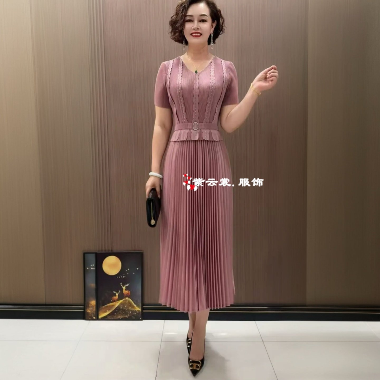 气质时尚褶皱连衣裙夏季短袖显瘦洋气新款百褶裙弹力大码百褶长裙