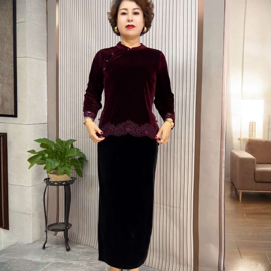 春秋新款中老年妈妈丝绒烧花打底衫大码宽松遮肉弹力旗袍上衣套装