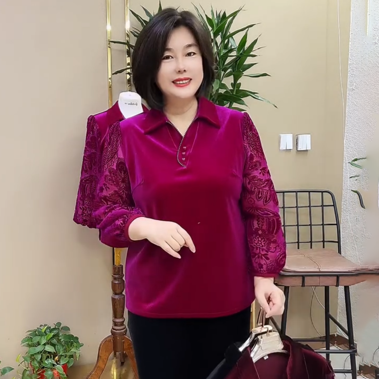 中老年妈妈2025春秋翻领丝绒拼接长袖t恤衫时尚洋气大码打底小衫