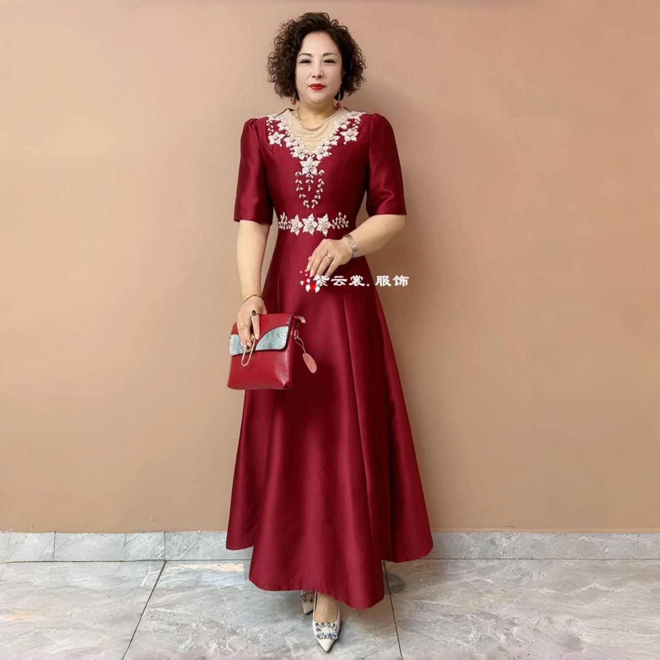 遮肚子年轻洋气妈妈装婚宴高贵礼服喜婆婆母亲婚礼高端气质旗袍裙