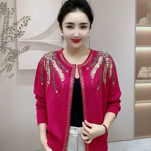 秋冬重工刺绣镶钻针织衫开衫女短款洋气中年妈妈宽松显瘦打底上衣