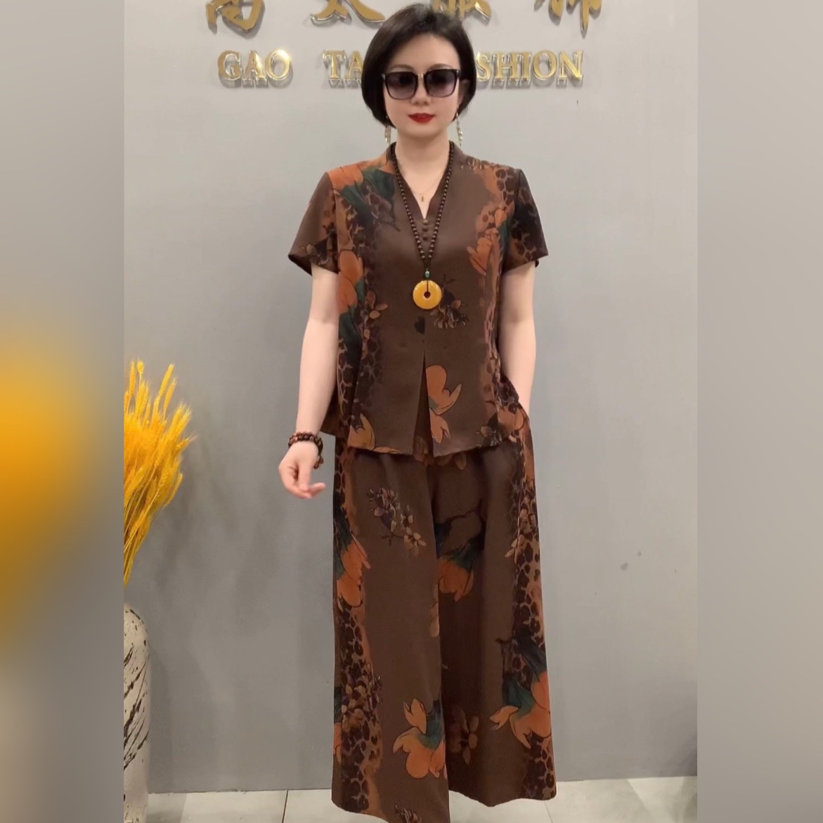 太太真丝2023夏季时尚中老年妈妈