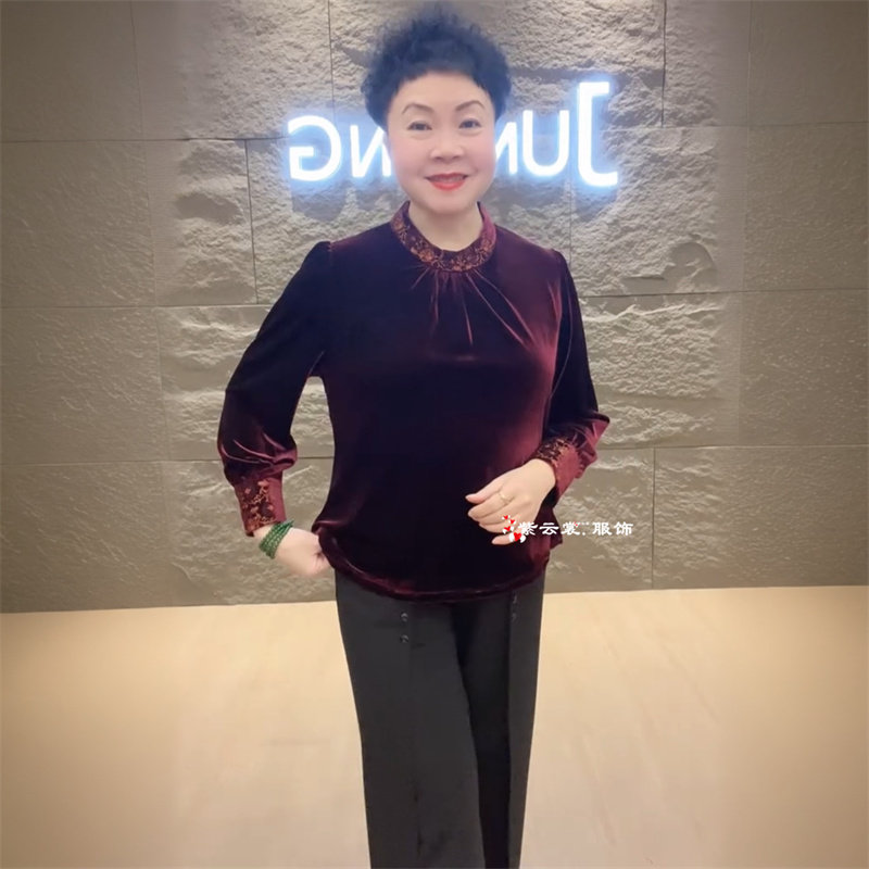 秋冬国风长袖刺绣真丝绒中老年妈妈装高级感宽松遮肉上衣打底小衫