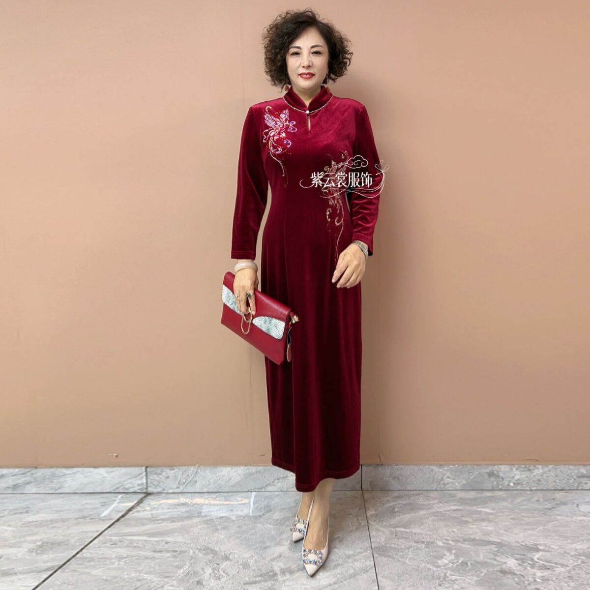 高贵喜婆婆婚宴结婚妈妈装礼服中式旗袍时尚大码敬酒服丝绒连衣裙