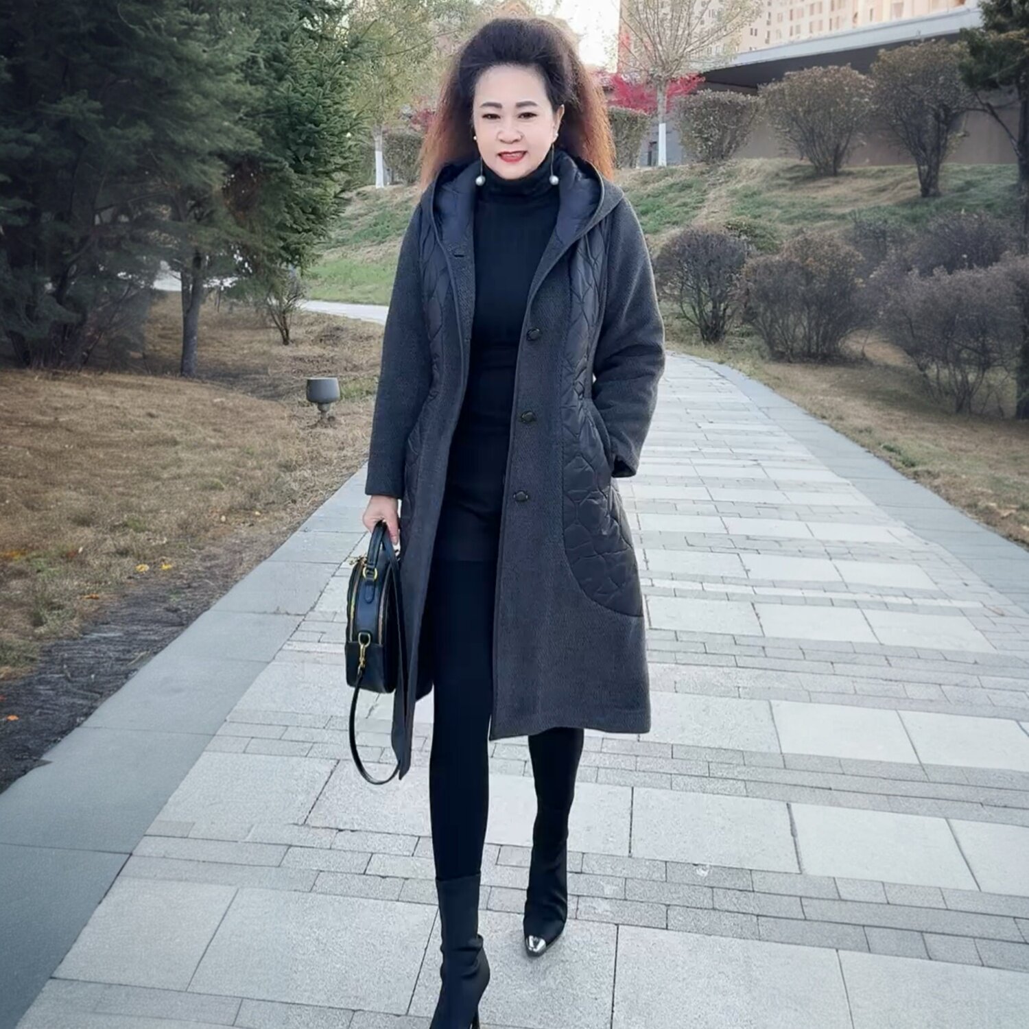 冬季新款加厚保暖中长款连帽棉服女拼接夹棉大衣中年妈妈洋气外套