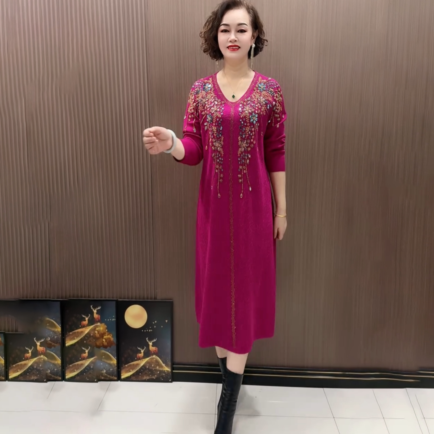 高贵气质妈妈重工烫钻刺绣针织连衣裙时尚长款宽松遮肉大码毛衣裙