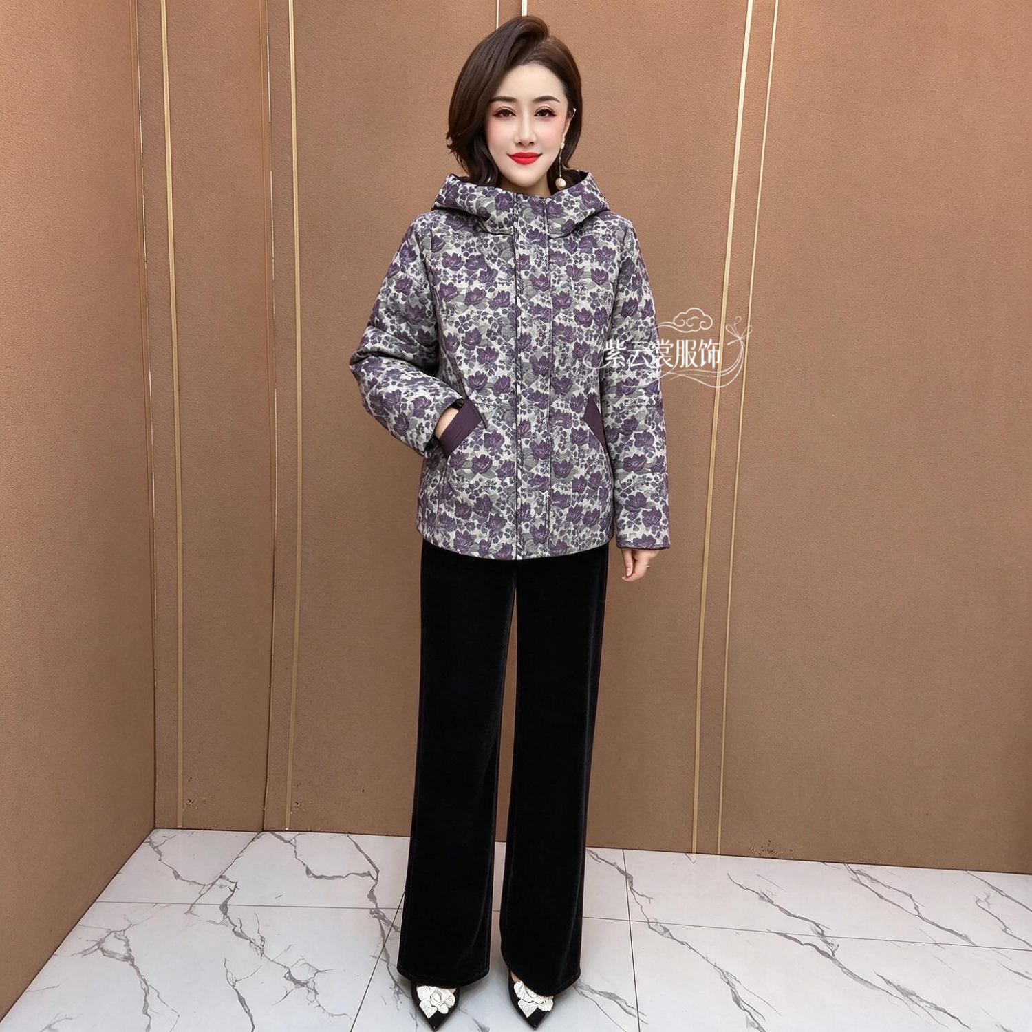 时尚连帽棉服冬季加厚棉袄保暖短款棉衣中老年妈妈装洋气花色外套