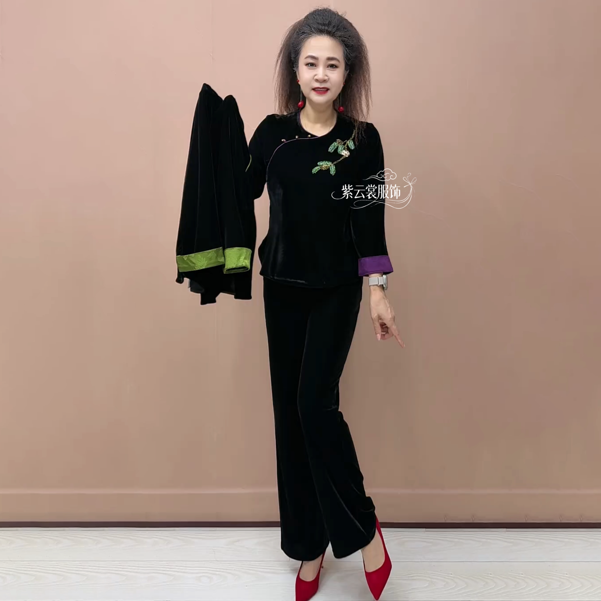 高端秋冬国风改良旗袍衫上衣丝绒弹力大码中老年妈妈减龄打底小衫