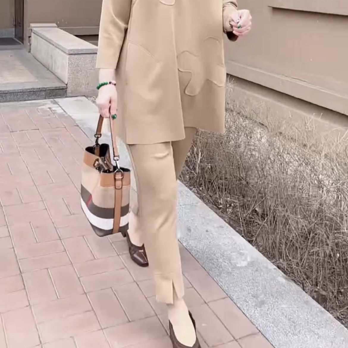 春夏新款中老年妈妈装宽松显瘦直筒大码松紧腰弹力小脚时尚九分裤