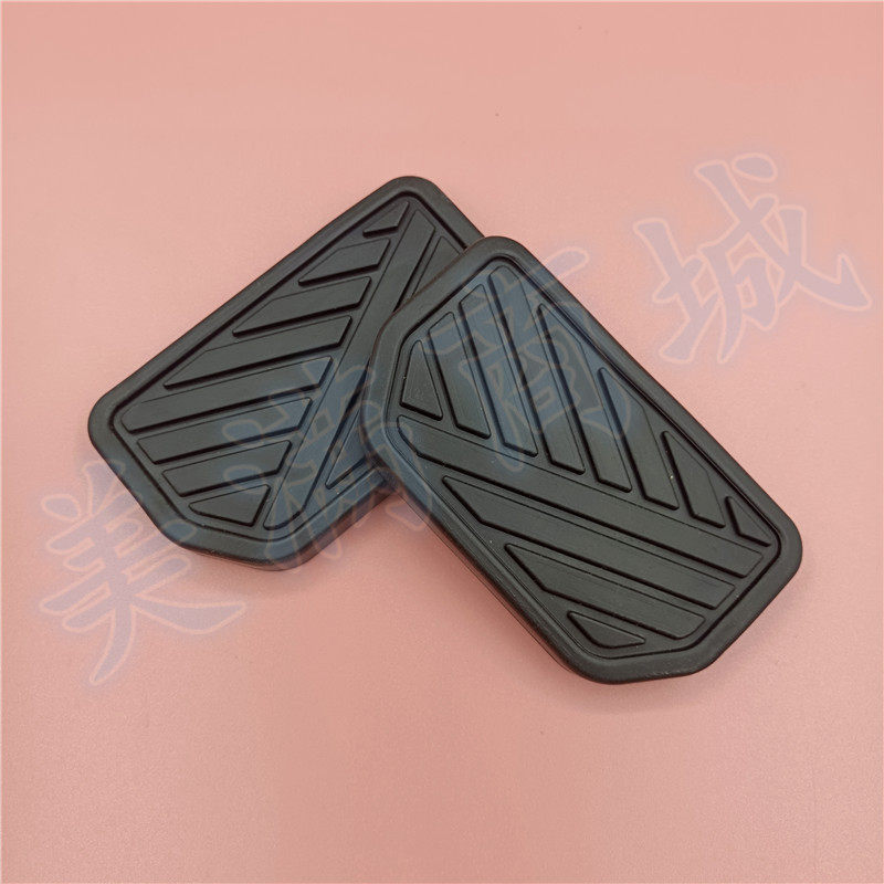 适配长安欧力威 力帆320 650自动挡刹车脚踏板胶垫防滑橡胶皮套子