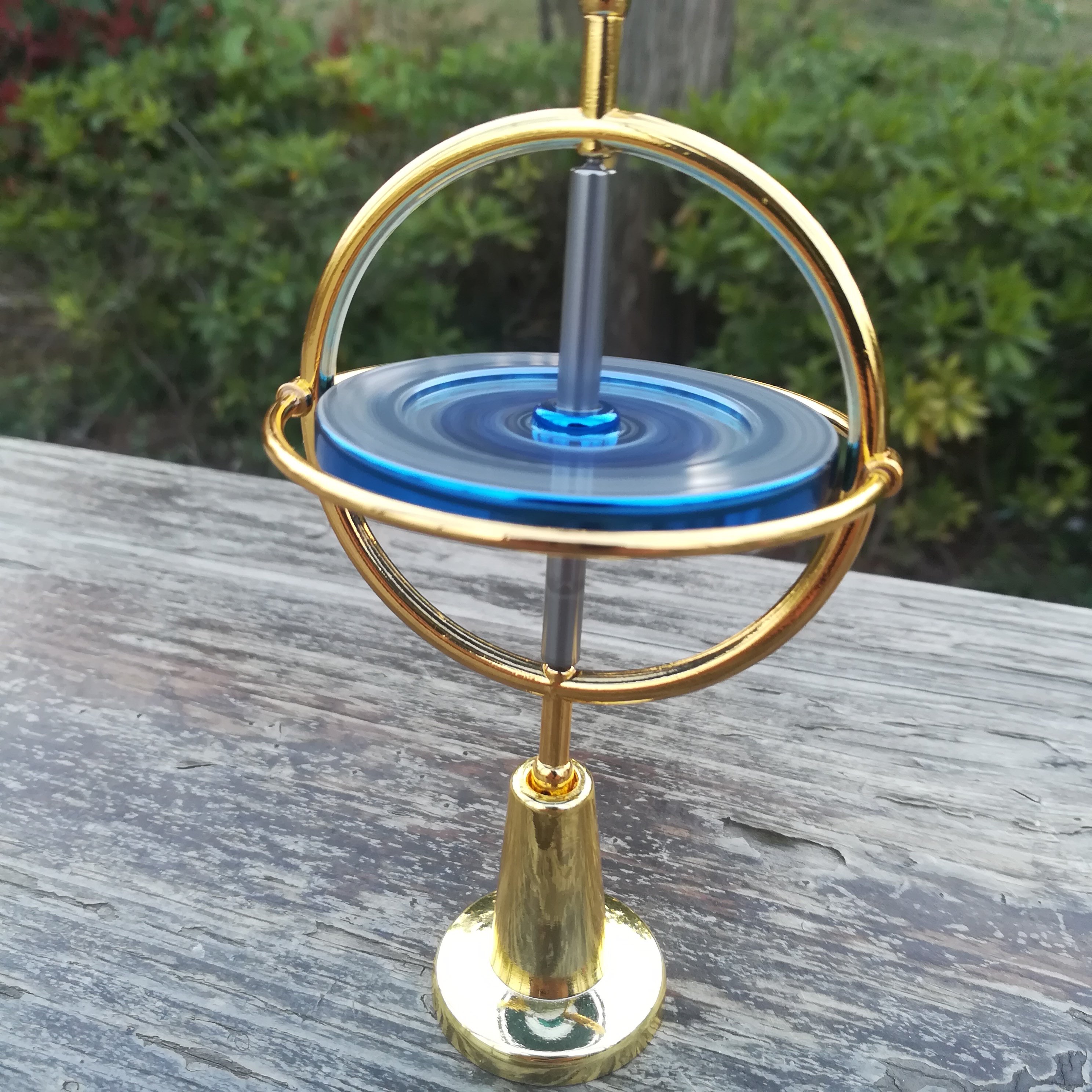 金属机械陀螺仪旋转平衡反重力玩具成人减压科学角动量力学生实验