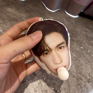 张凌赫吹泡泡捏捏挂件小红书同款书包挂件