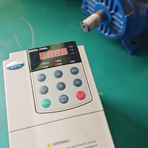 议价变频器E5-M-4T2.2G/3.7LE5-M-4T1.5G/2.2LE5-M-4T3.7G/5.5L