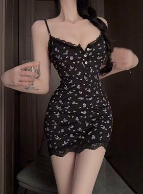 性感纯欲少女睡衣紫色蕾丝碎花小黑裙莫代尔吊带超短修身紧身睡裙